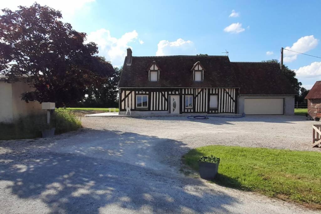 Maison En Colombage Renovee La Fontenelle  Zewnętrze zdjęcie